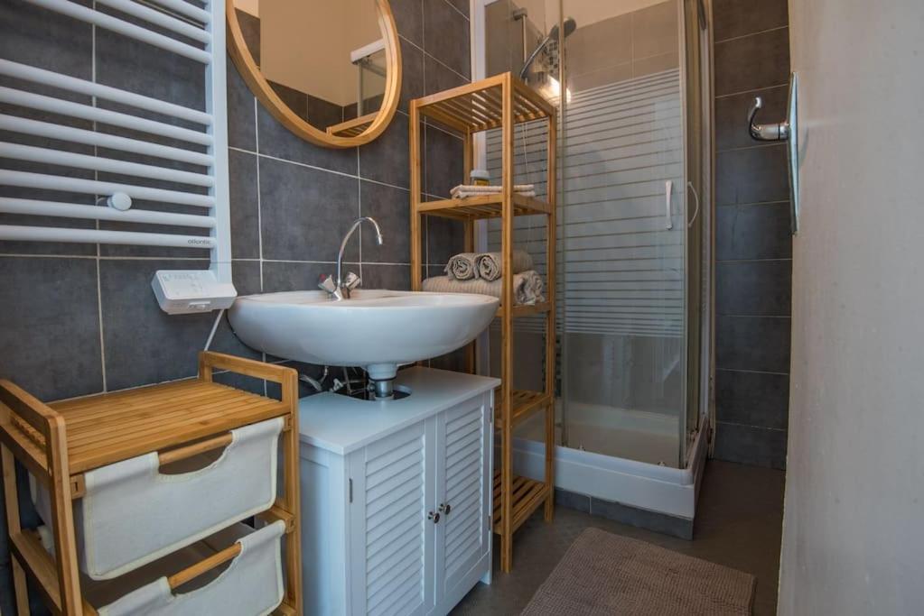 Le Petit Cosy Apartment Angers Exterior photo